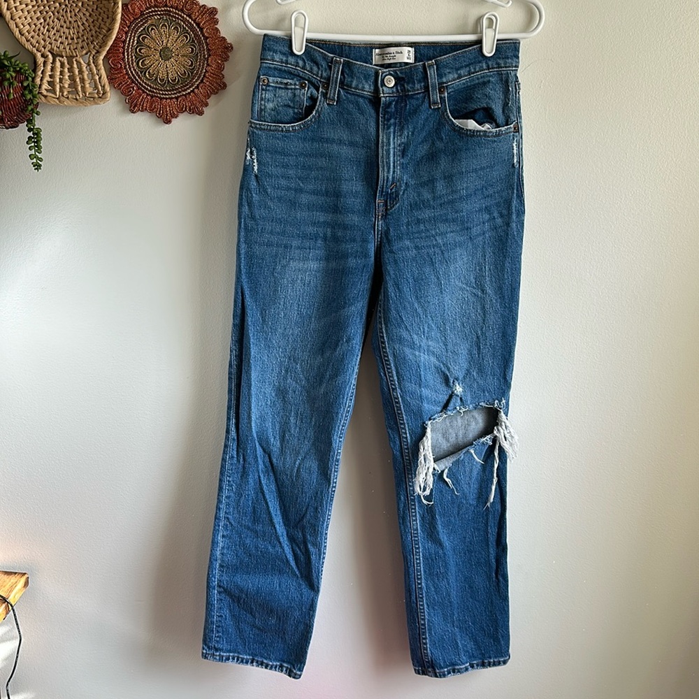 Abercrombie and fitch 
90s straight ultra high rise